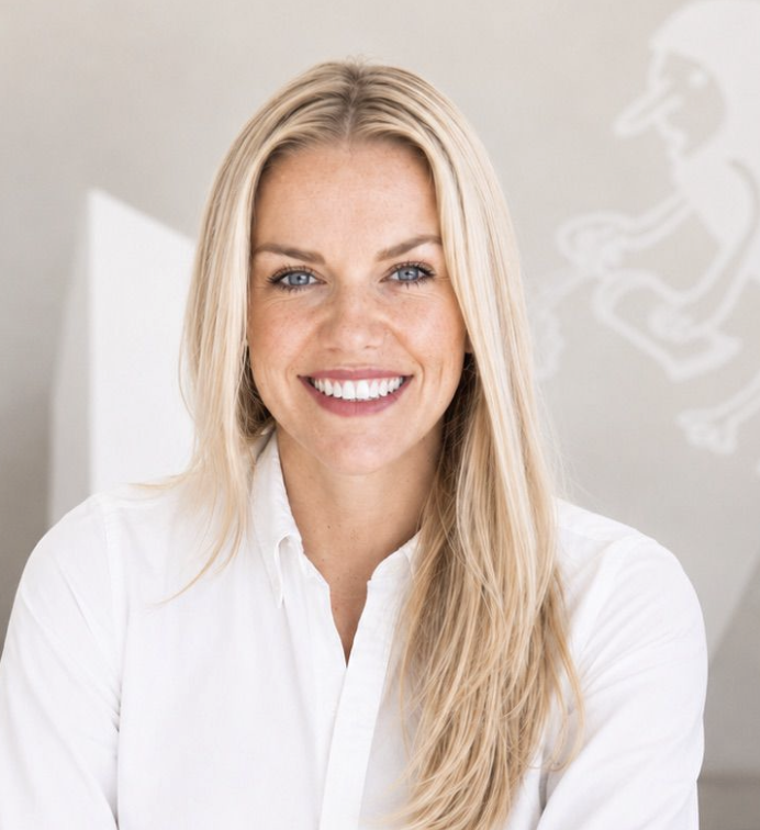 Dr. Clara Meinberg, Zahnärztin aus Berlin